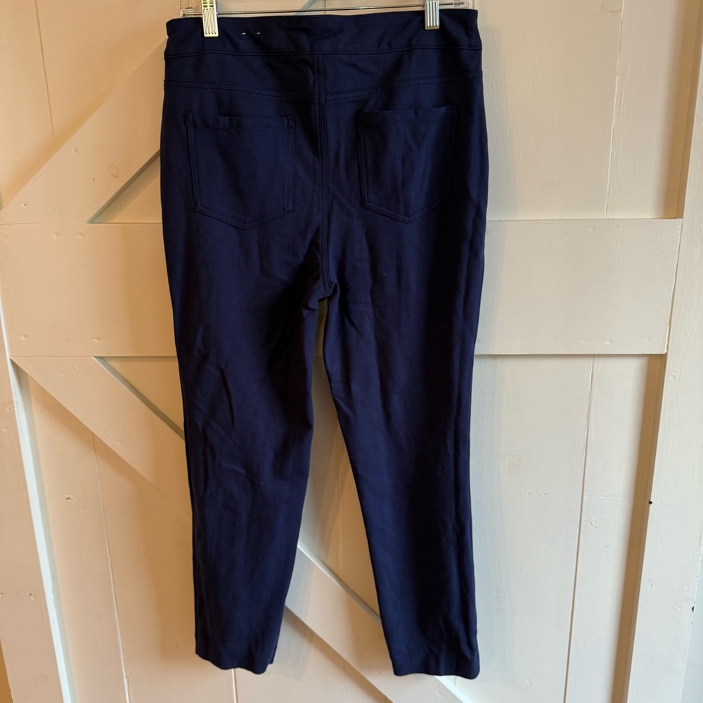Chico's Ponte Knit Ankle Pants Navy Blue Pull-On Elastic Waist Size 1 (8-10) - Picture 7 of 12